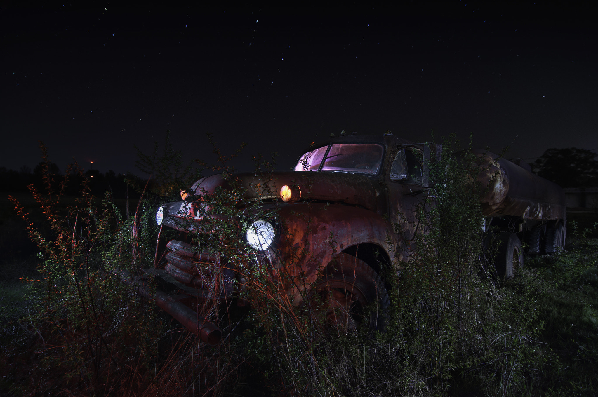 Tokina AT-X Pro 12-24mm F4 (IF) DX sample photo. Tanker truck photography