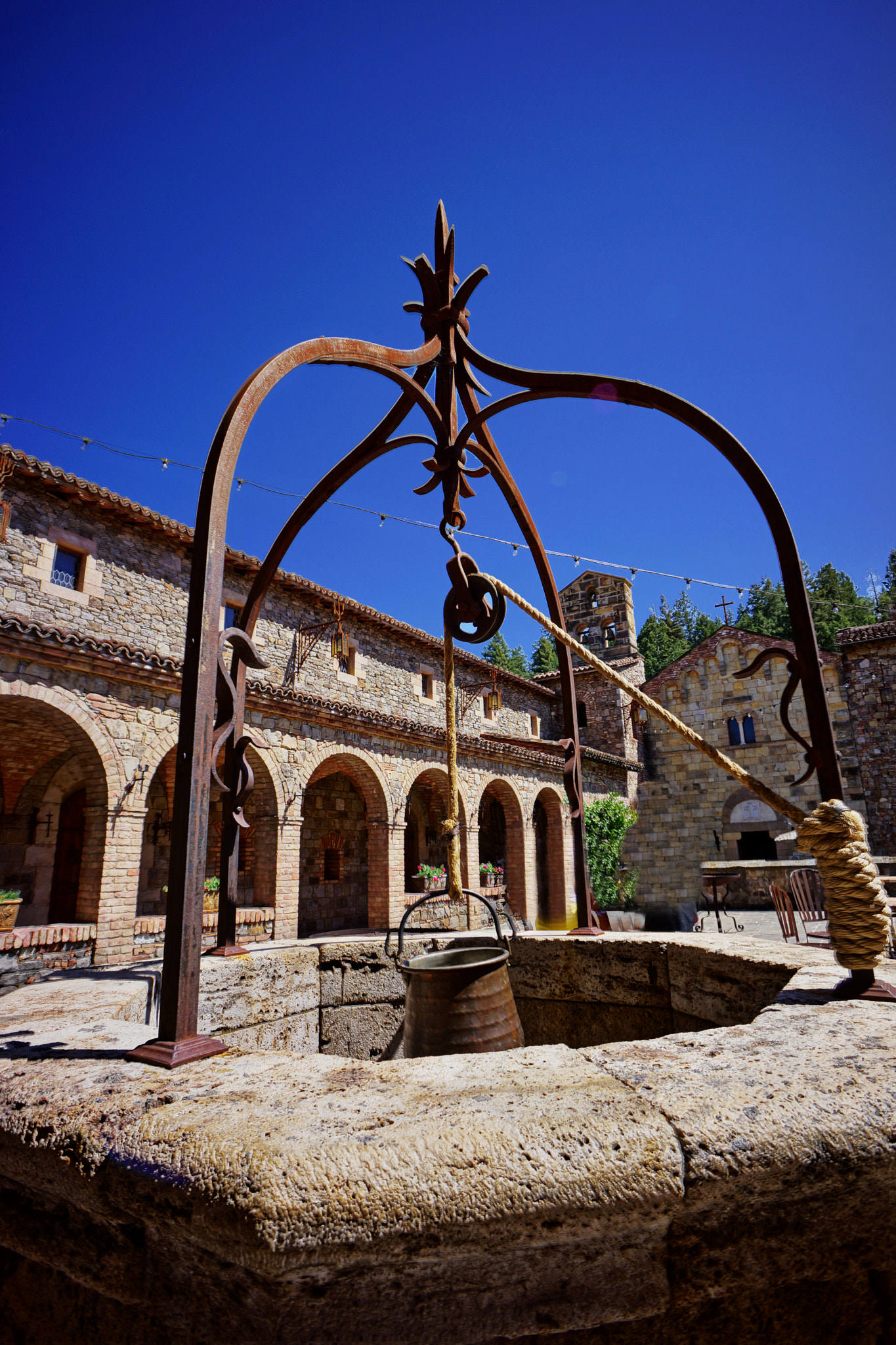 Sony Alpha NEX-7 + Sony E 16mm F2.8 sample photo. Wishing well photography