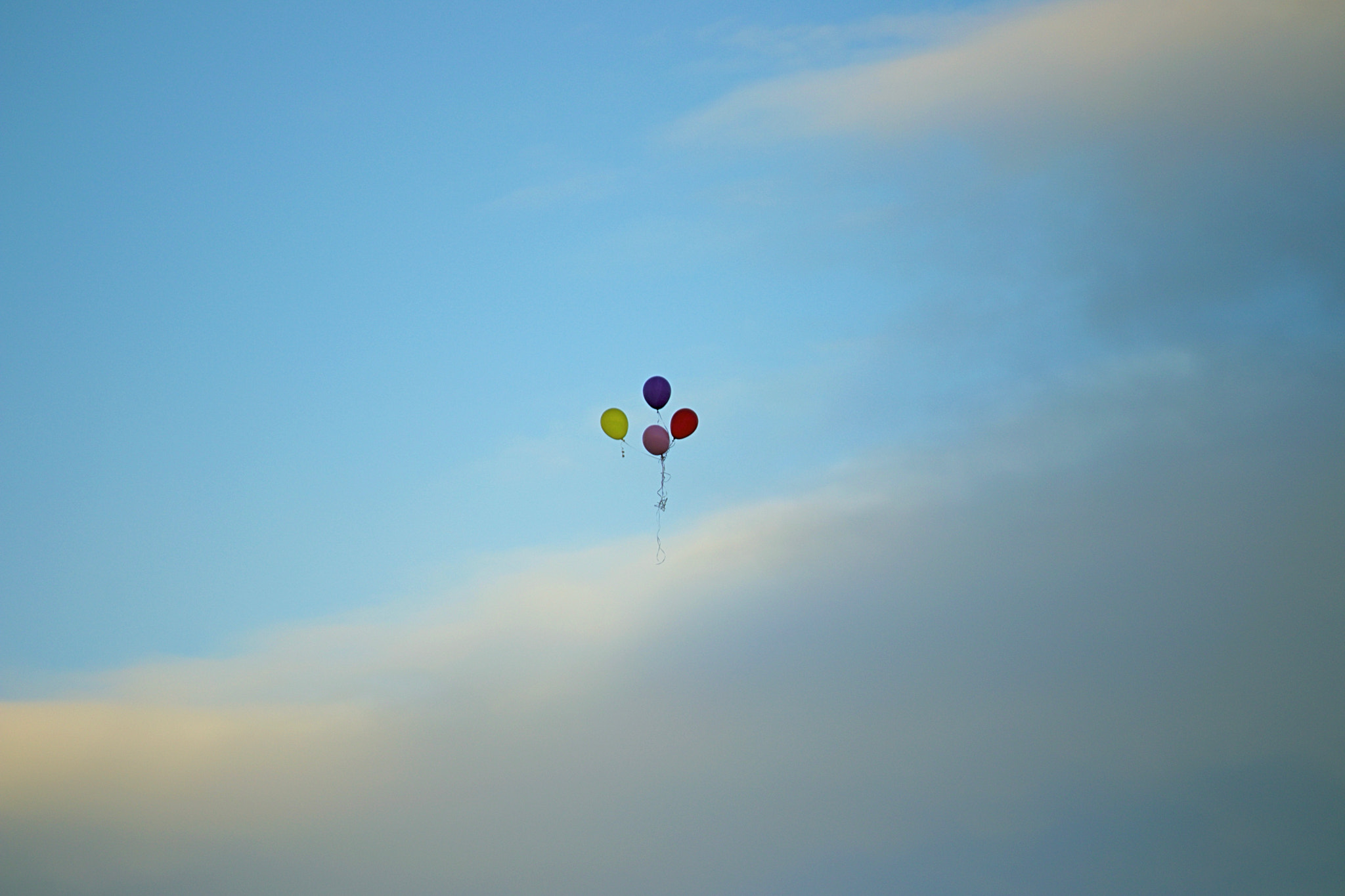 Canon EF-S 55-250mm F4-5.6 IS II sample photo. Colorful balloons are flying in the beautiful sky! photography