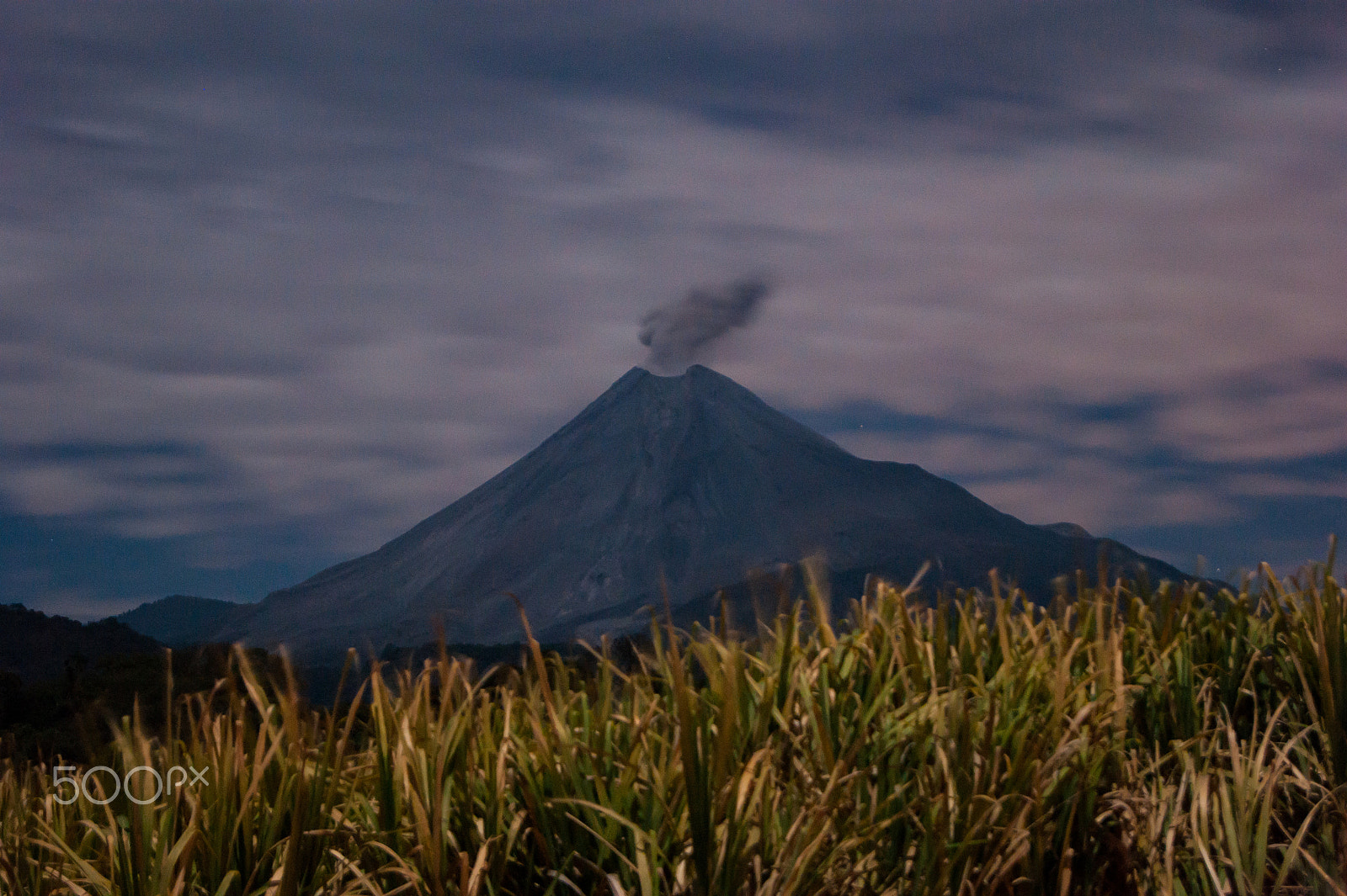 Sony Alpha DSLR-A380 + Sony DT 18-55mm F3.5-5.6 SAM sample photo. Volcano's night view from the cane fields photography