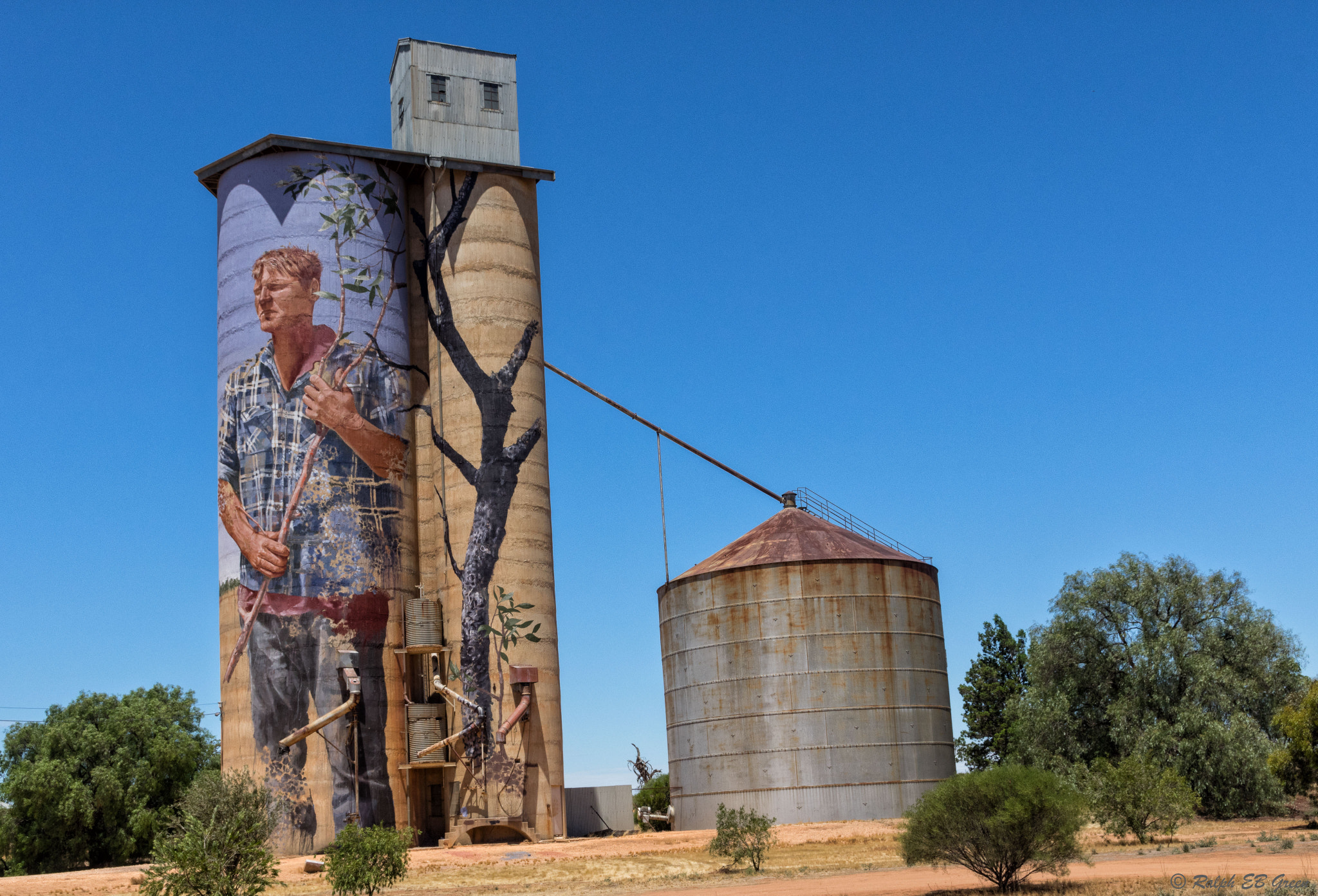 Pentax K-3 II sample photo. Patchewollock wheat silo art photography