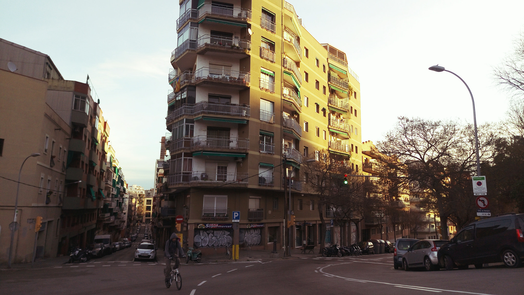 Meizu MX5 sample photo. Barcelona scenery photography