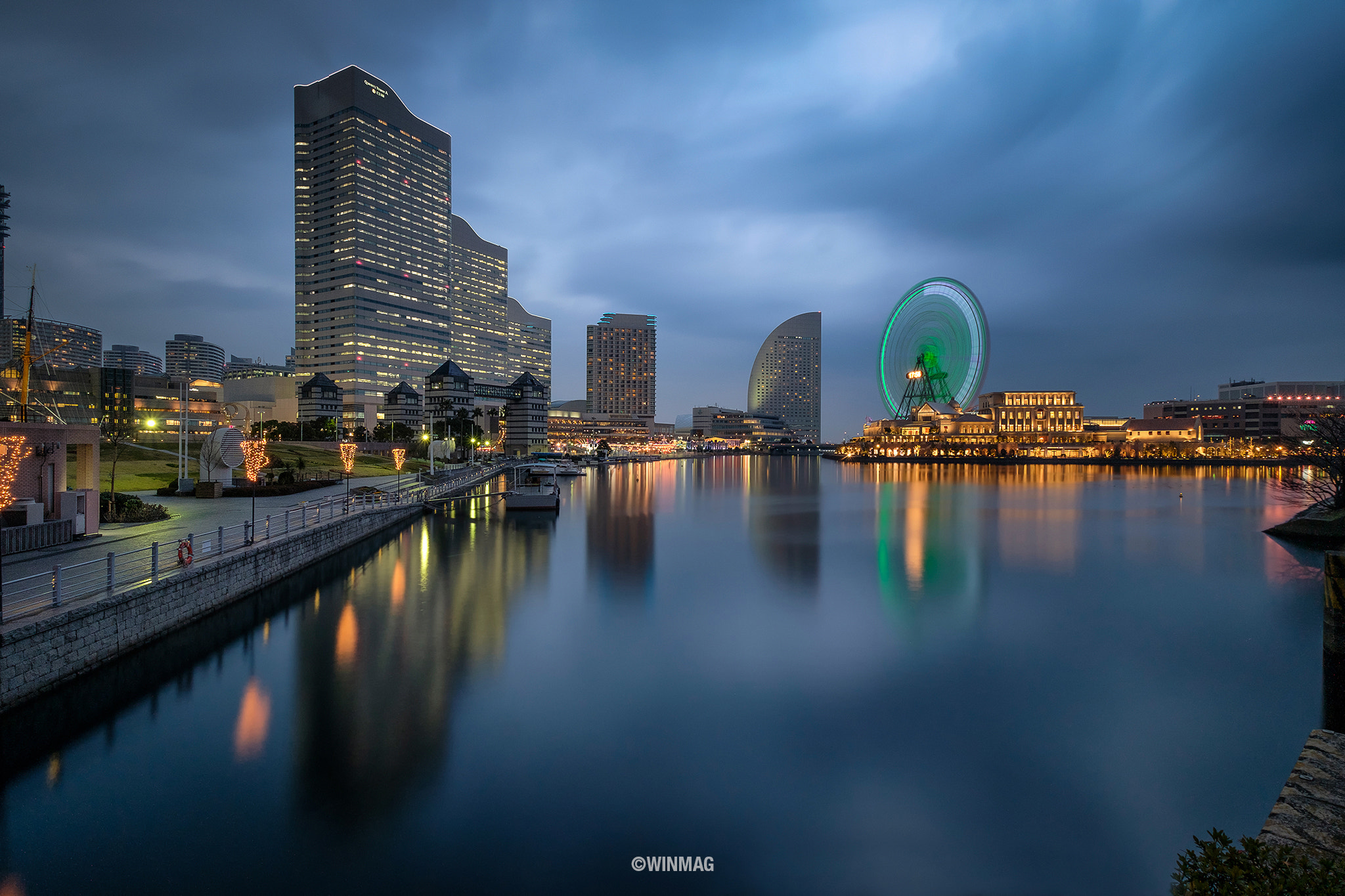 Fujifilm X-T2 + Fujifilm XF 10-24mm F4 R OIS sample photo. Minato mirai 21 photography