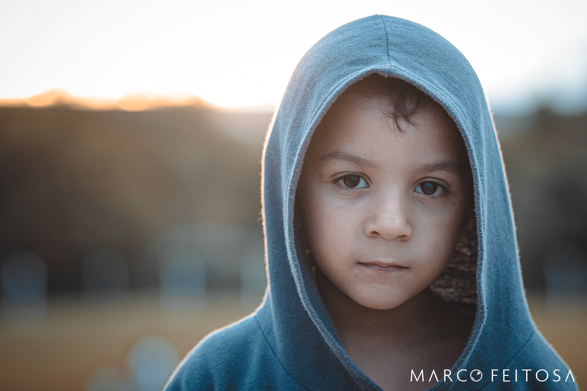 Canon EOS 80D + Canon EF 85mm F1.8 USM sample photo. Child in sunset photography
