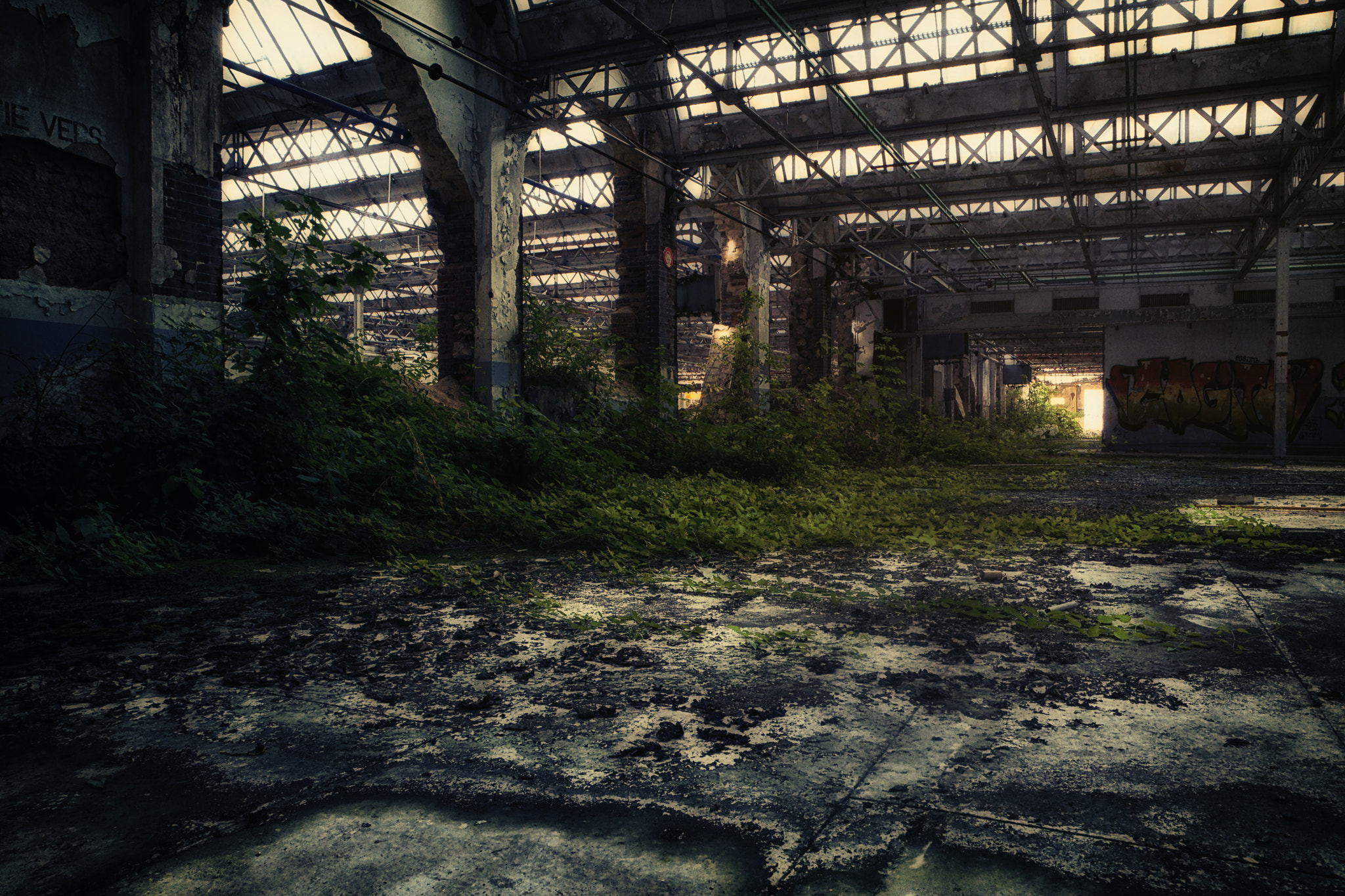Samsung NX500 + Samsung NX 16-50mm F3.5-5.6 Power Zoom ED OIS sample photo. Old factory photography