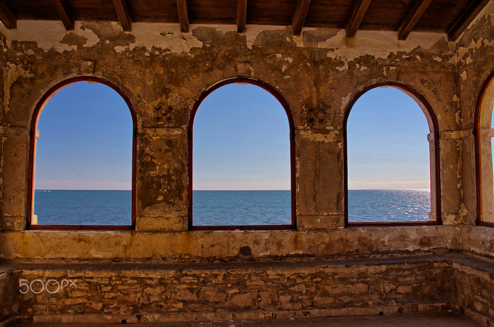 Sigma 18-200mm f/3.5-6.3 DC OS sample photo. Room with a view photography