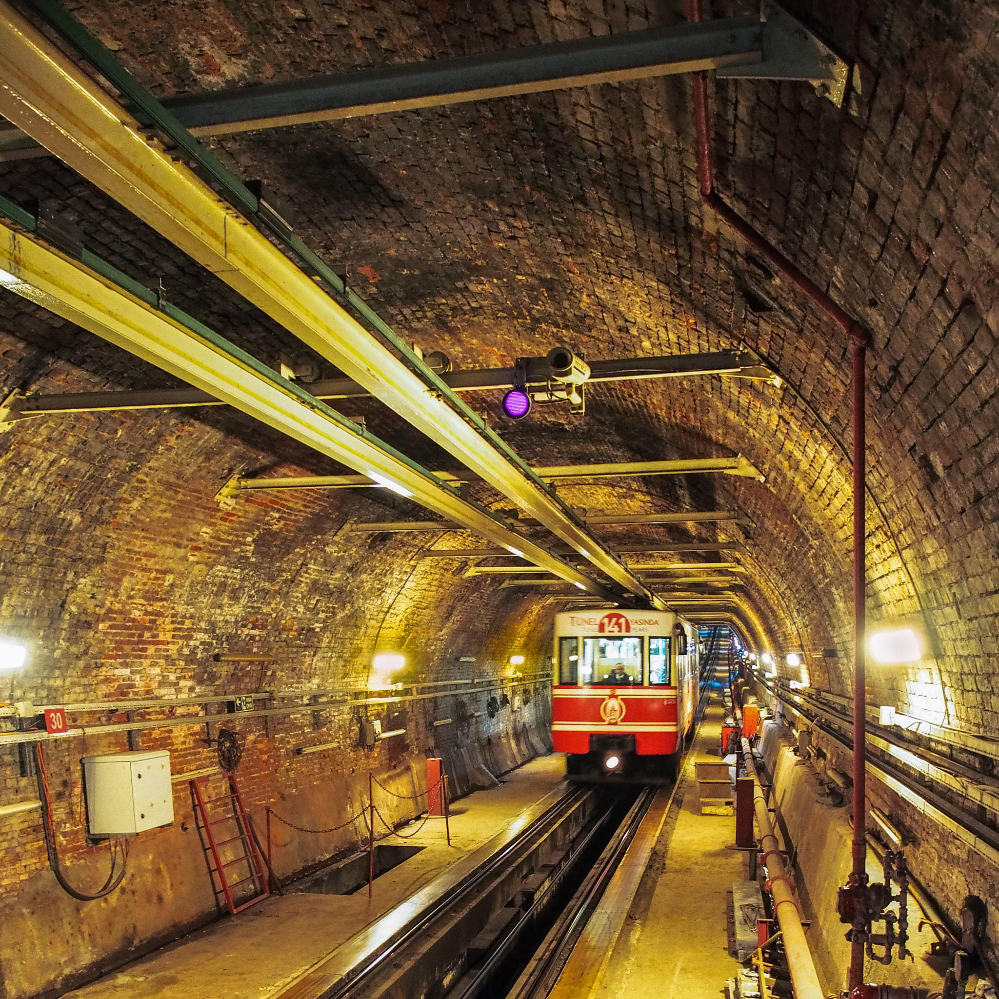 Olympus OM-D E-M5 sample photo. Tunnel photography