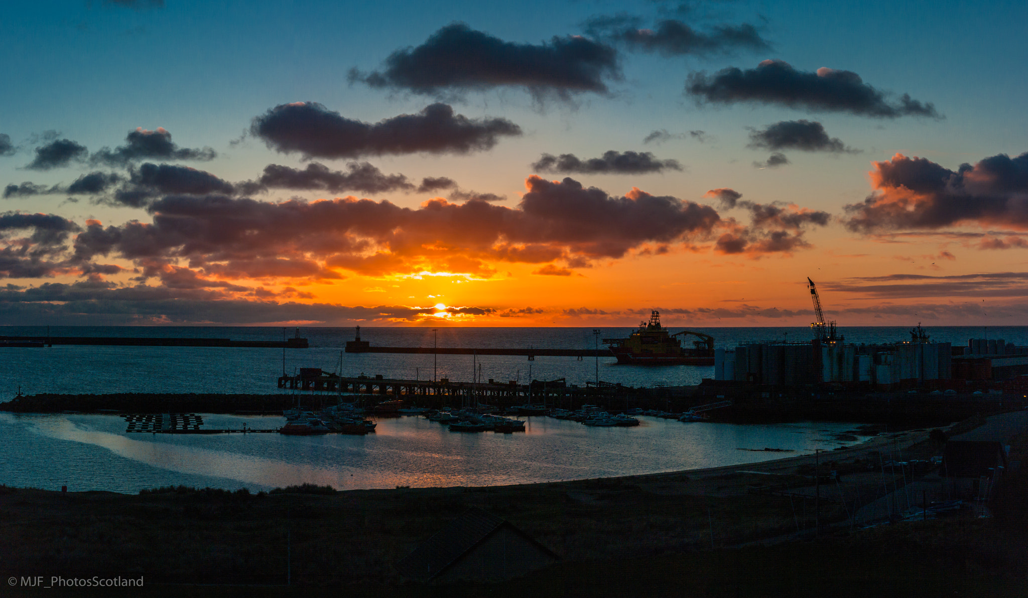 Samsung GX-20 sample photo. Sunrise over the viking. (subsea viking vessel that is!) photography