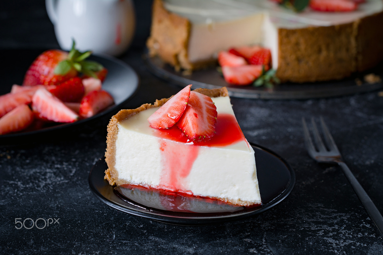 Nikon D7100 + Nikon AF-S Nikkor 50mm F1.4G sample photo. Slice of cheesecake with strawberries photography