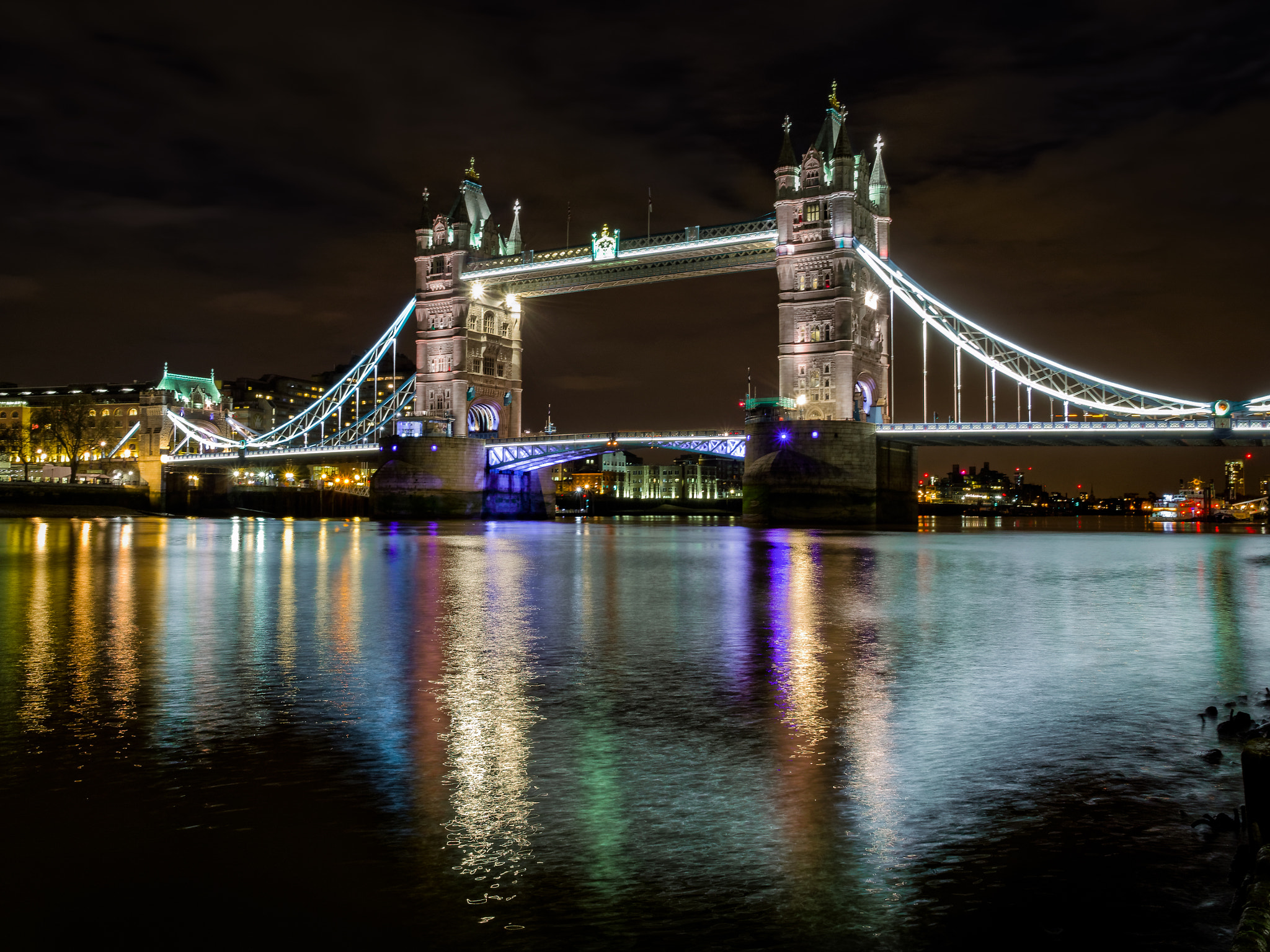 Panasonic Lumix G X Vario 12-35mm F2.8 ASPH Power OIS sample photo. Glitter-skelter 1/5: tower bridge...sympathy photography