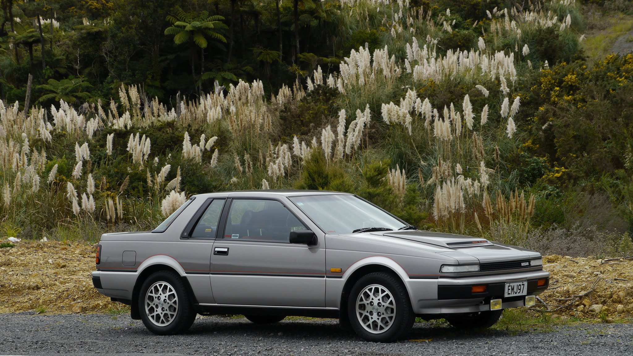 Panasonic Lumix DMC-GH2 sample photo. Back road scenery photography