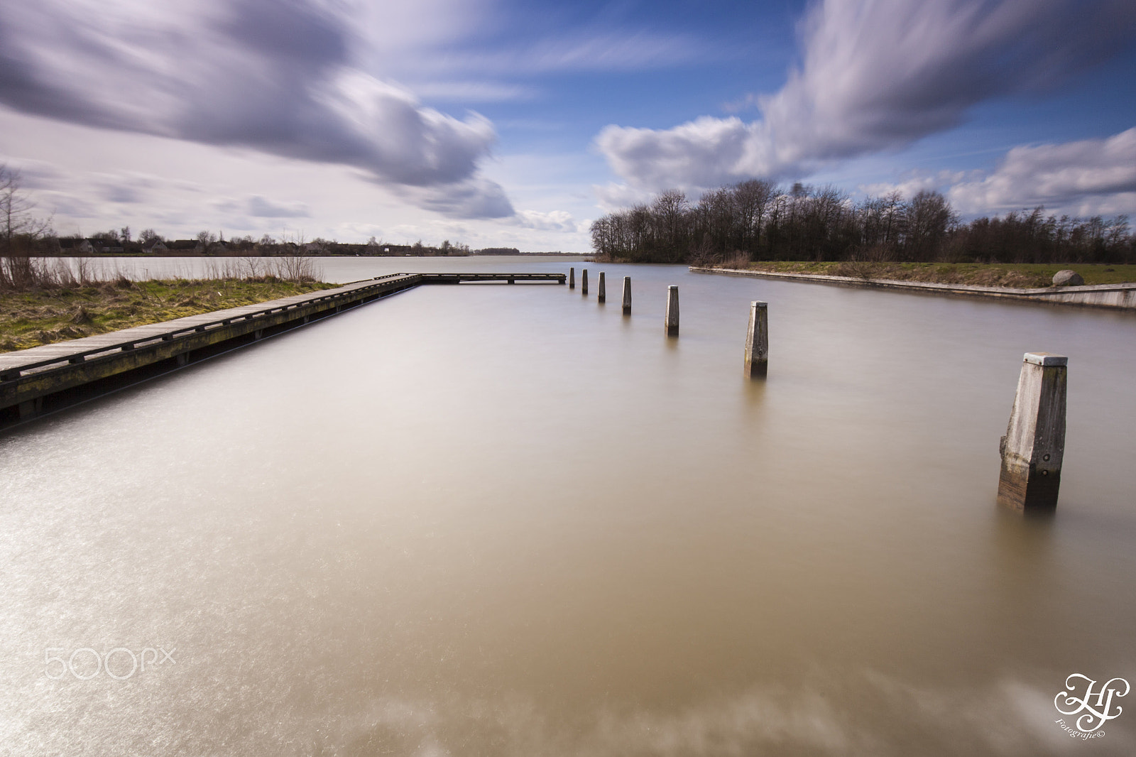 Canon EF 16-35mm F4L IS USM sample photo. No boat photography
