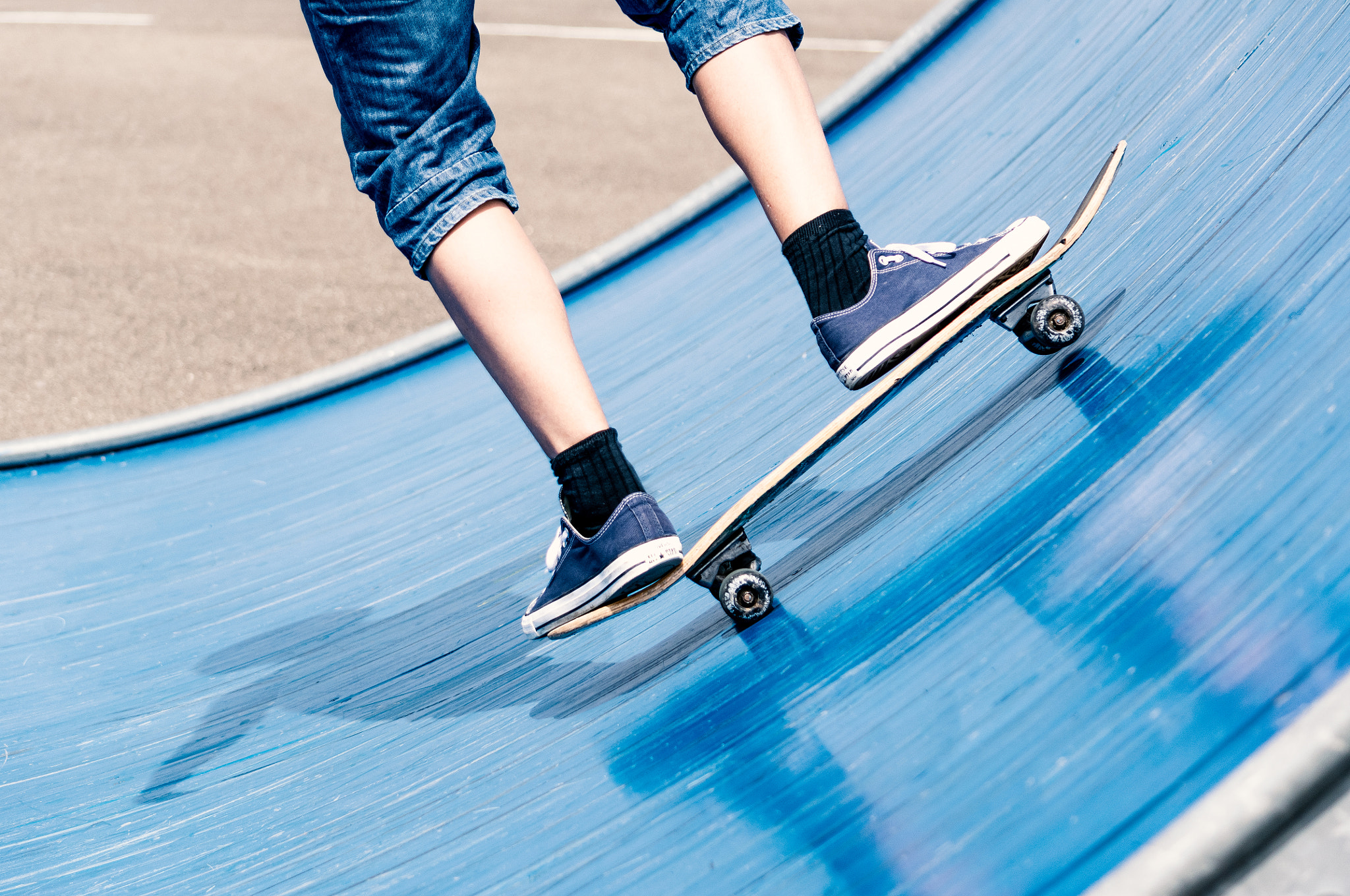 Nikon D90 sample photo. Blue skate photography