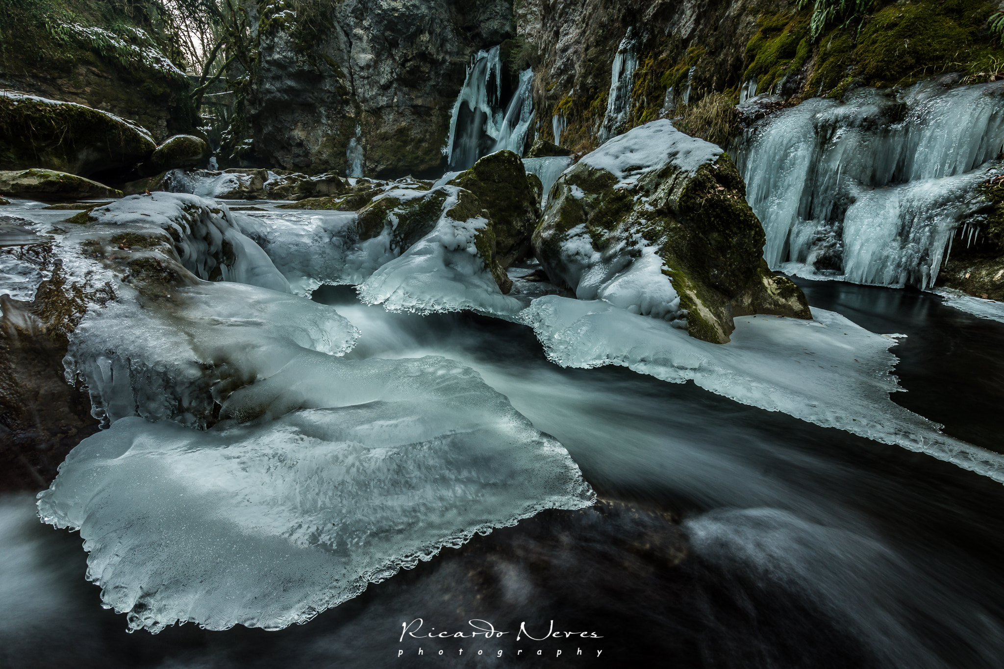 Nikon D7200 sample photo. Solid and liquid water.. photography