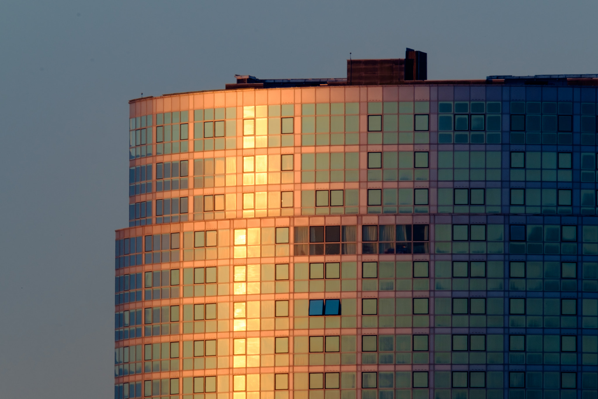 Fujifilm X-T1 + XF100-400mmF4.5-5.6 R LM OIS WR + 1.4x sample photo. Top of obel tower belfast at sunrise photography