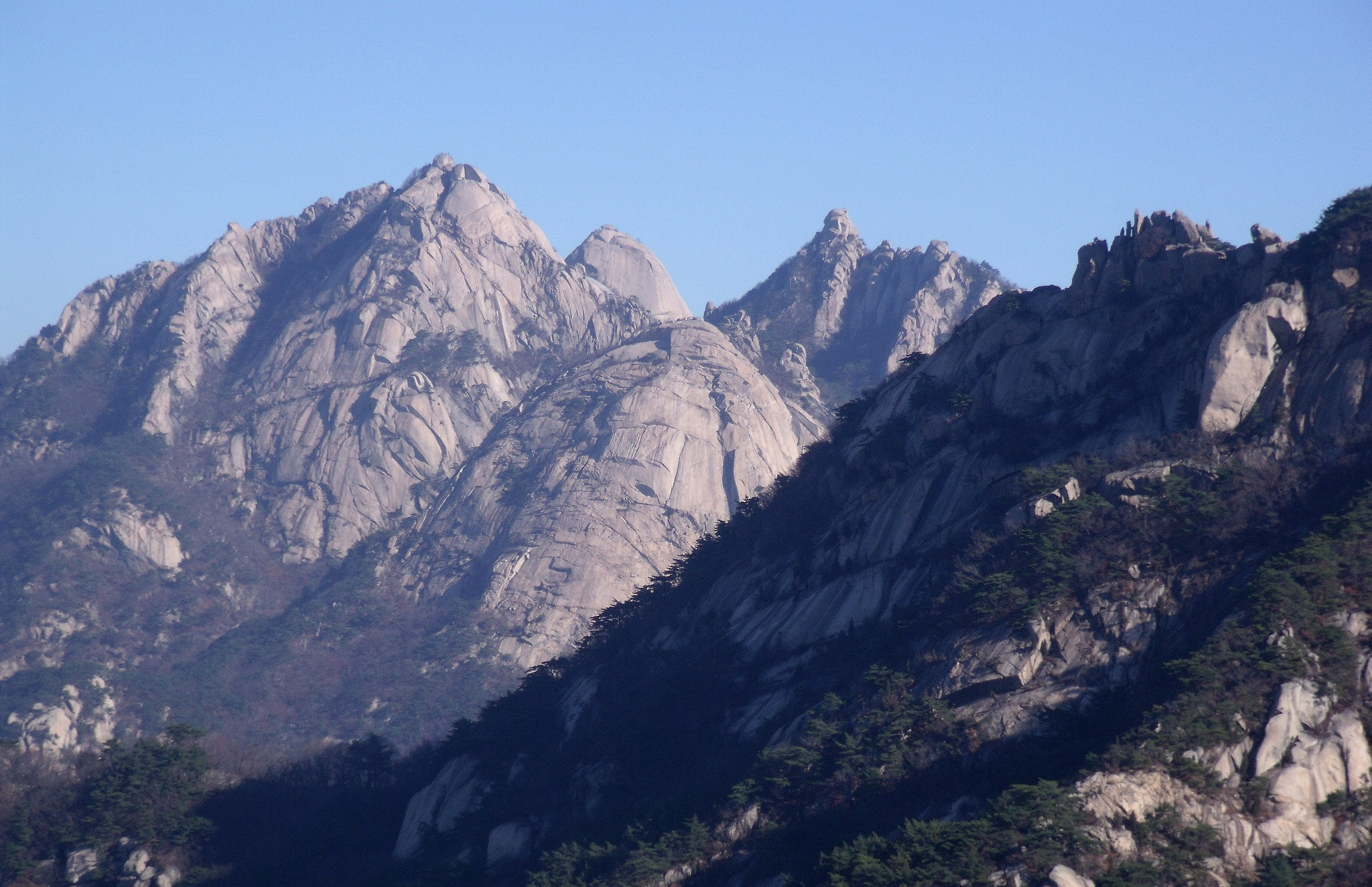 Fujifilm FinePix J110W sample photo. The main peaks of bukhansan national park photography