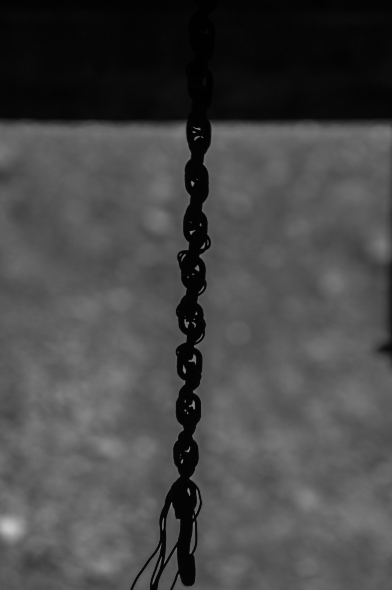 Sony SLT-A58 + Sony DT 55-200mm F4-5.6 SAM sample photo. Chain shadow photography