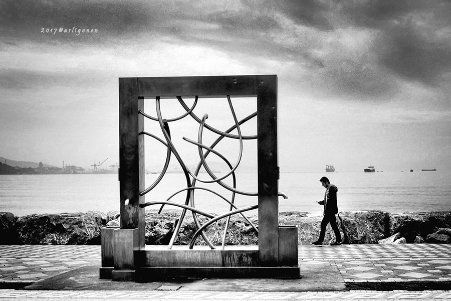 Fujifilm XC 16-50mm F3.5-5.6 OIS sample photo. Ya bir yol bul, ya bir yol aç ya da yoldan çekil photography