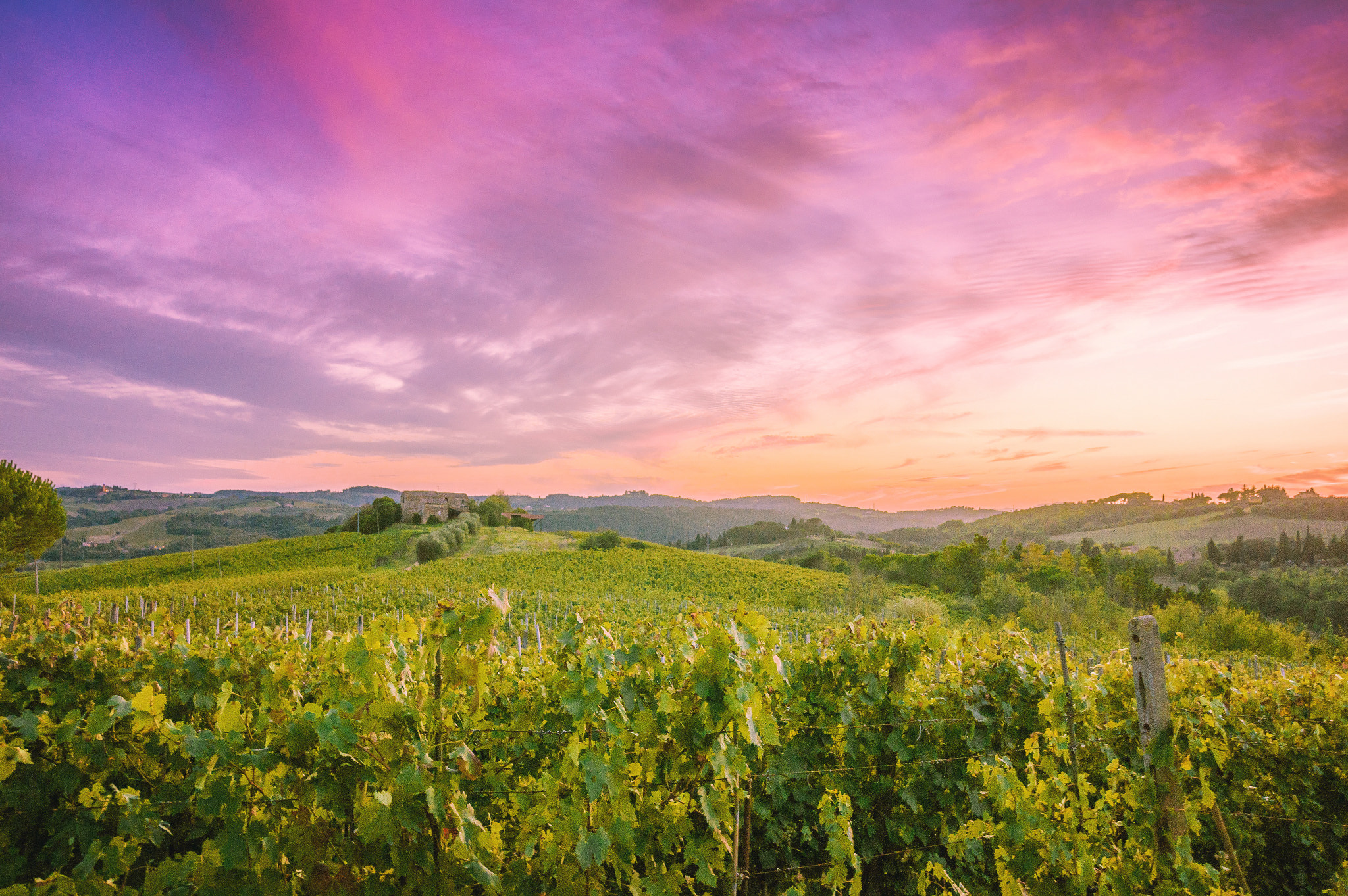 Sony Alpha DSLR-A700 sample photo. Tuscany light photography