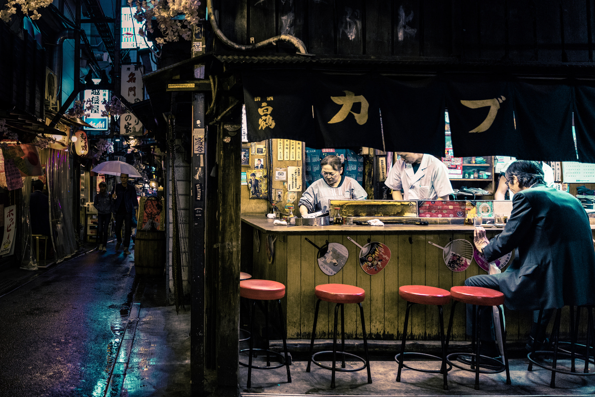 24-70mm F2.8 G SSM II sample photo. Omoide yokocho.  food alley in shinjuku, tokyo. photography