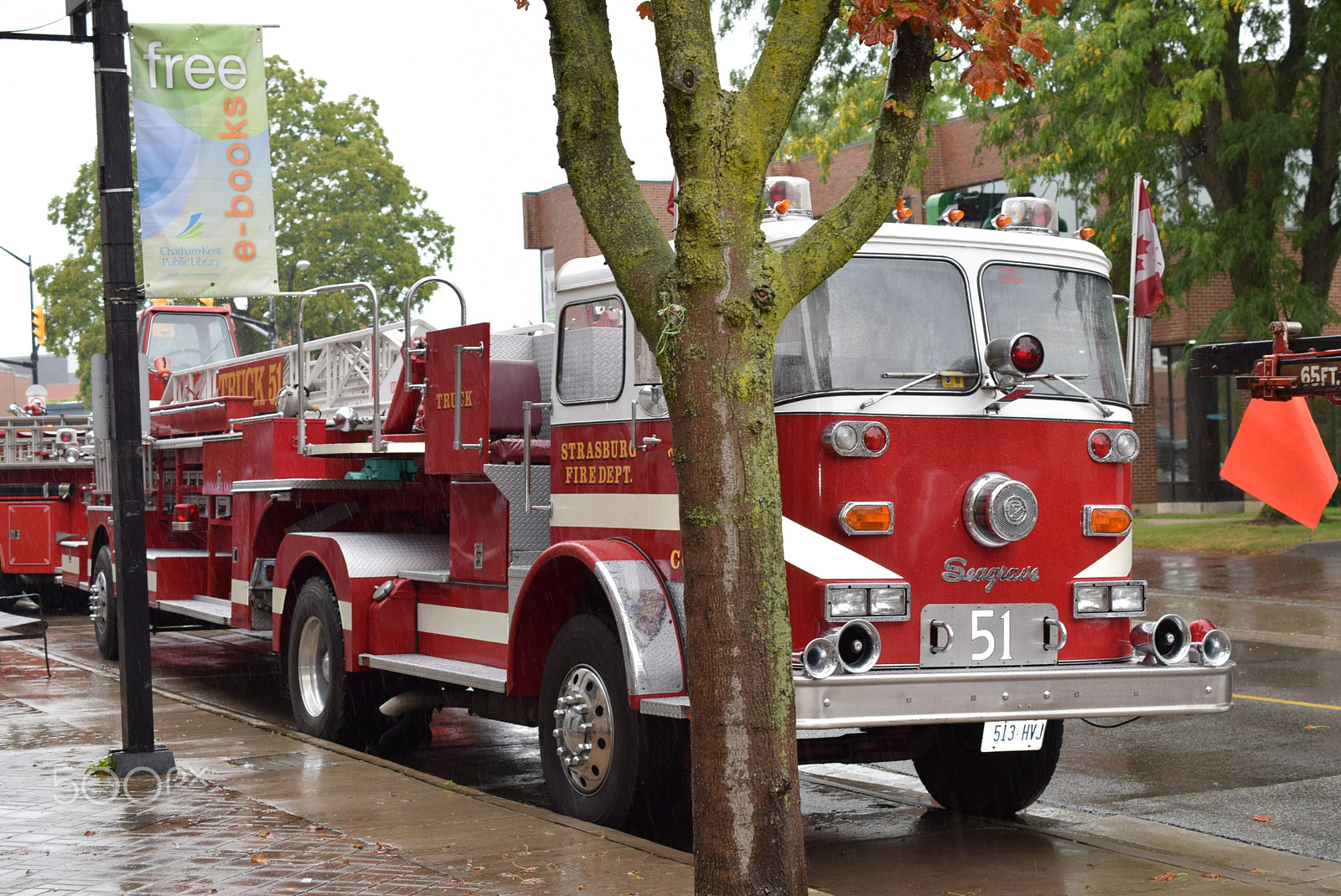 Nikon AF-S DX Micro Nikkor 40mm F2.8 sample photo. Fire vehicles photography
