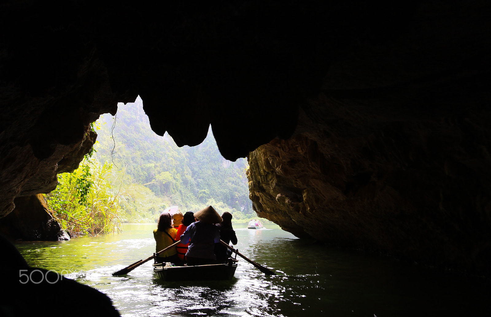 Canon EOS 50D + Canon EF 16-35mm F2.8L USM sample photo. Through the mountains photography