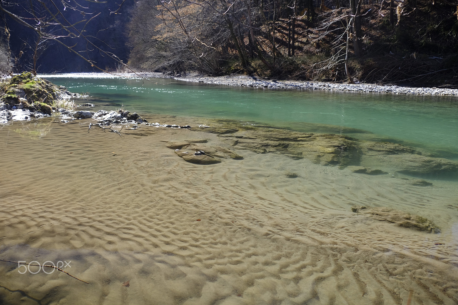 Fujifilm X-T10 + Fujifilm XF 18-135mm F3.5-5.6 R LM OIS WR sample photo. Green sora river photography