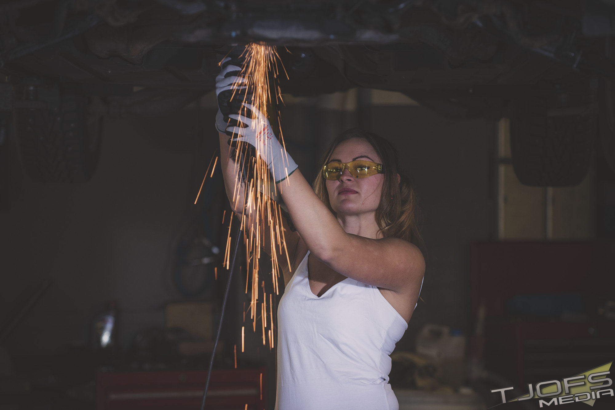 Nikon D800 sample photo. Linda the mechanic photography