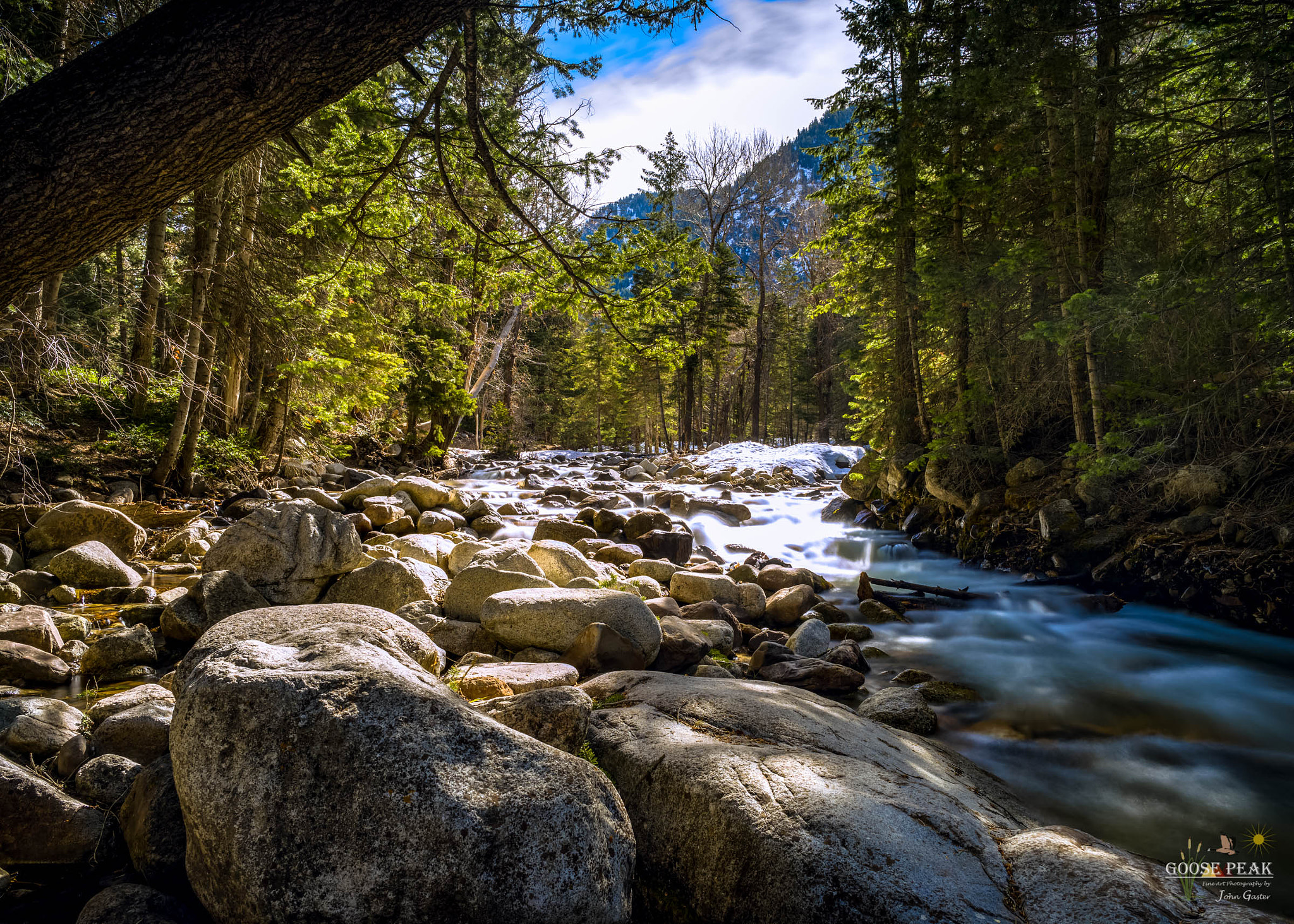 Sony a7R II + ZEISS Batis 25mm F2 sample photo. Spring mountain stream photography