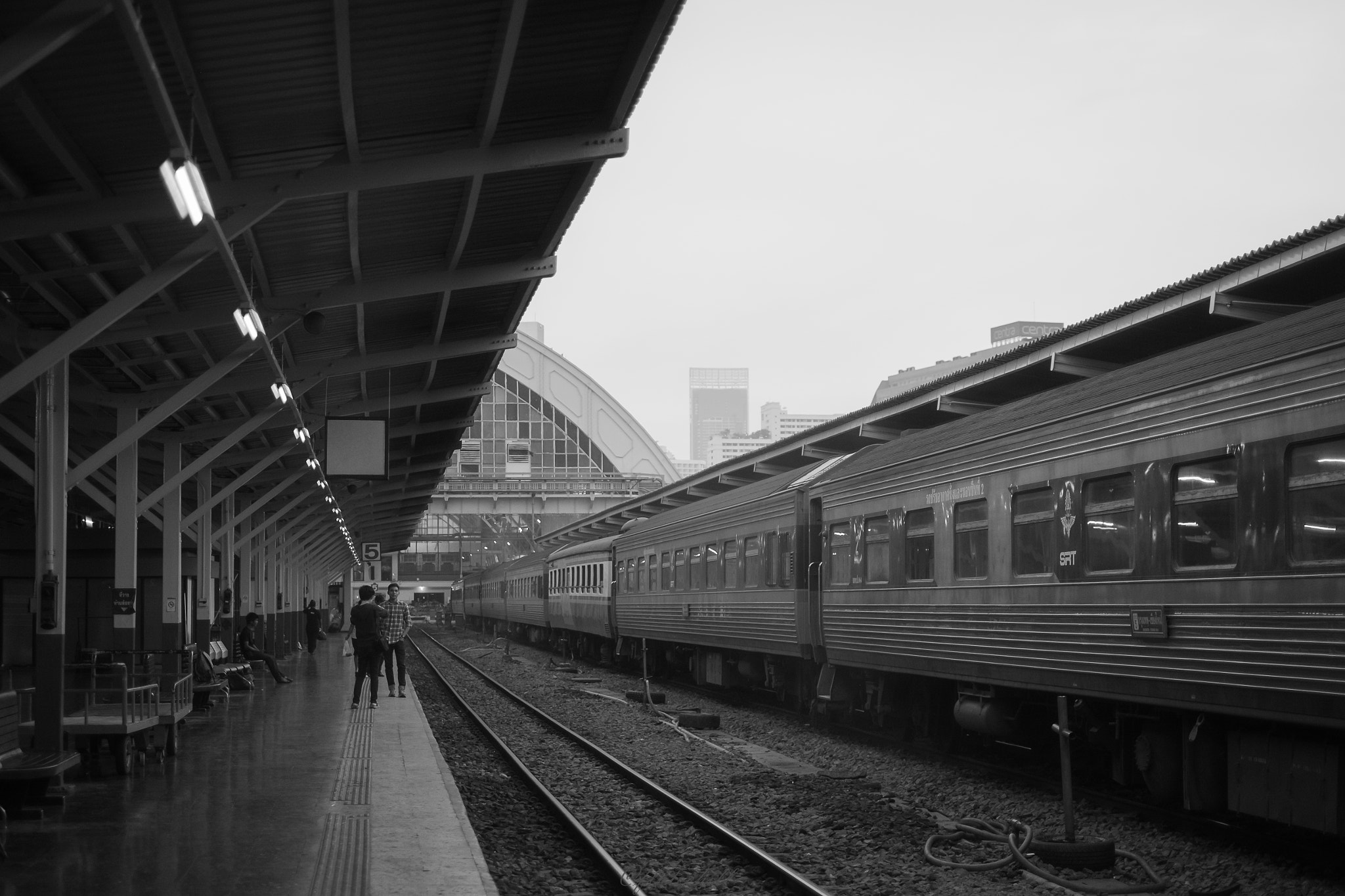 Fujifilm X-T1 + Fujifilm XF 35mm F1.4 R sample photo. Beginning of the journey photography