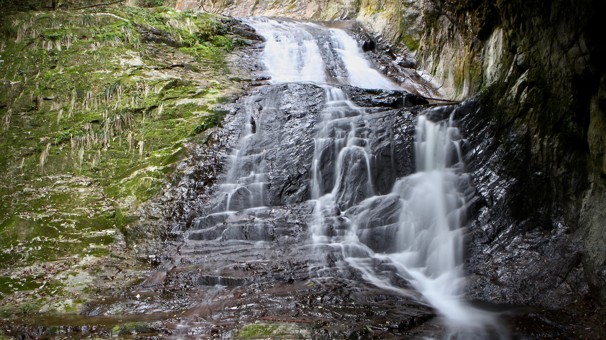 Canon EOS 7D + Canon EF 24-70mm F2.8L USM sample photo. Waterfall - qing yun mountain photography