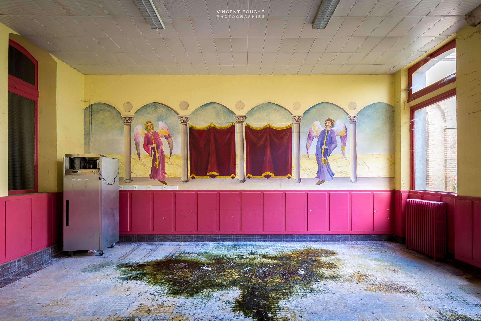 Canon EOS 60D sample photo. Urbex - le collège heisenberg photography