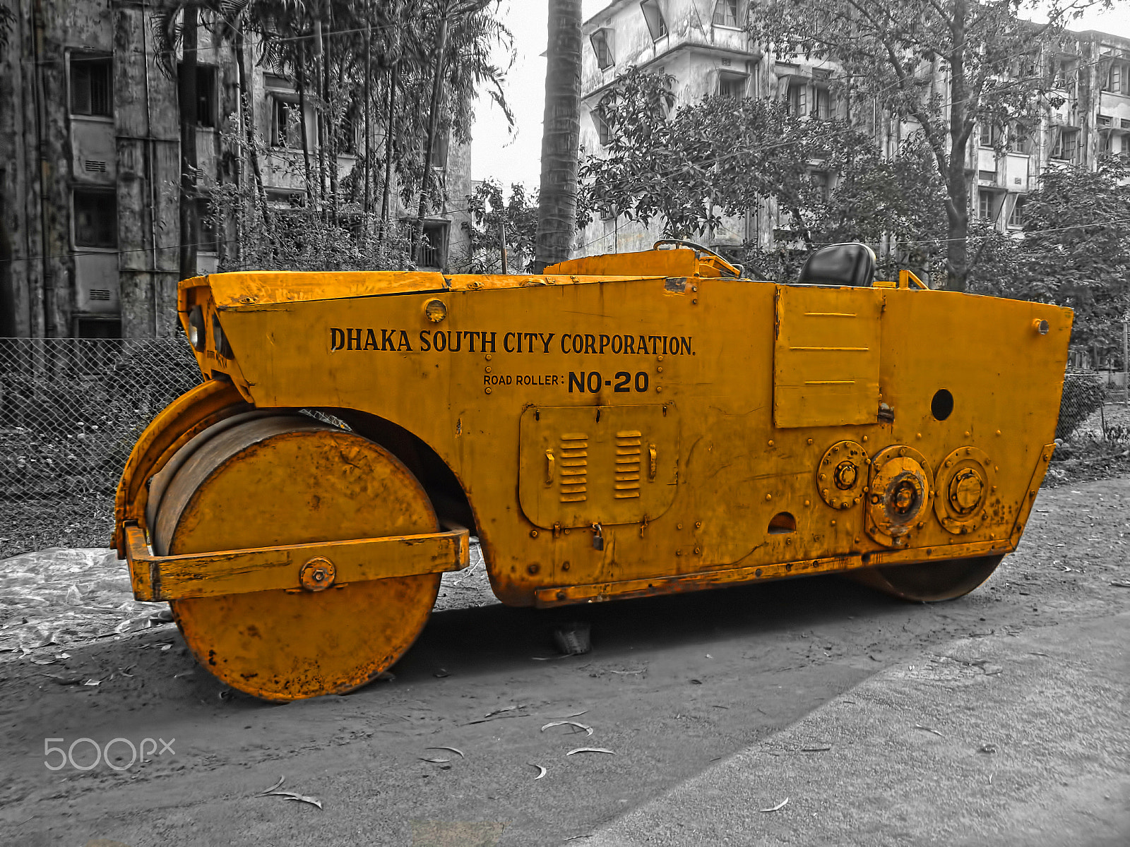 Sony DSC-W650 sample photo. Road construction vehicle photography