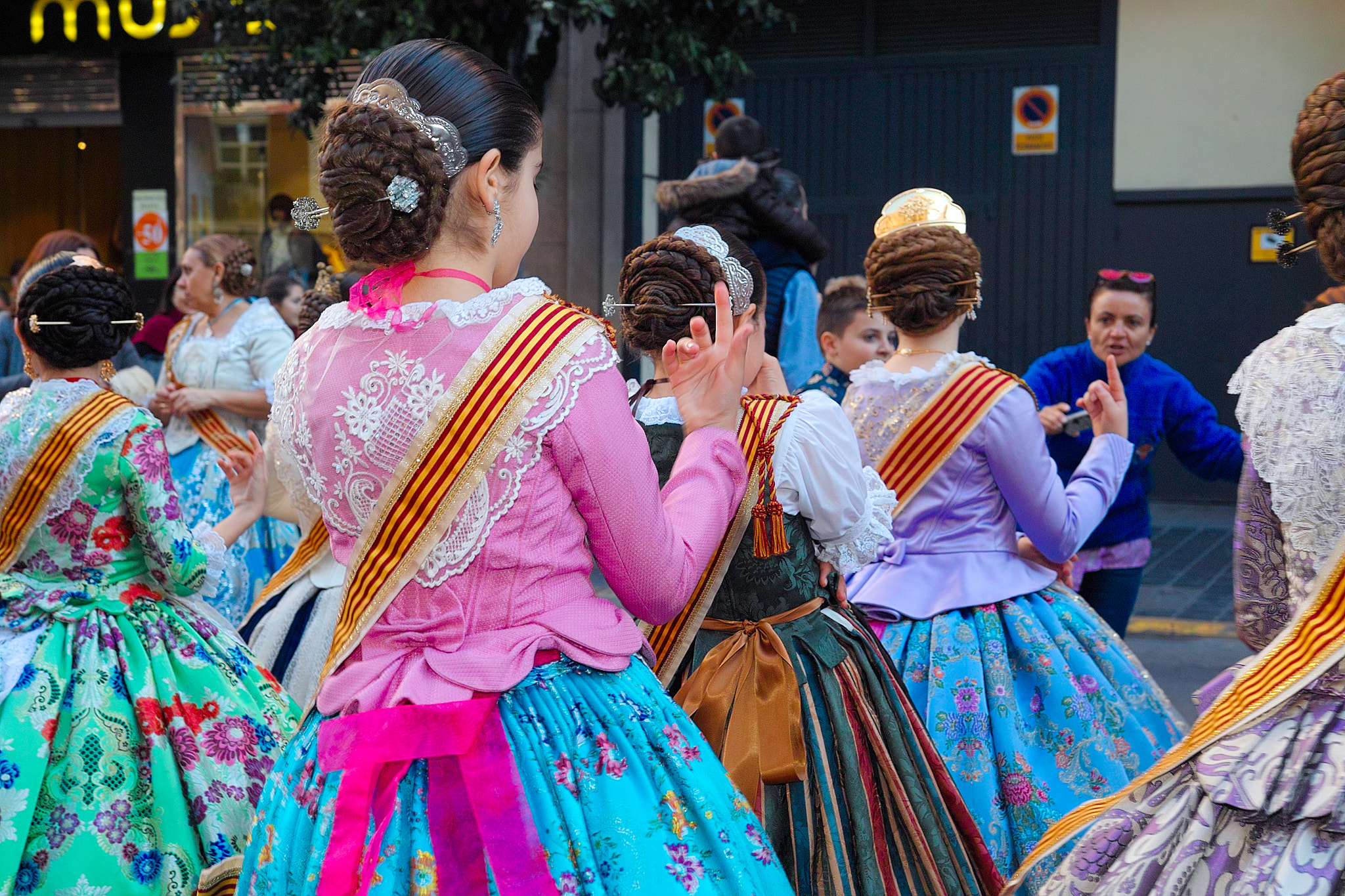 Sigma SD15 sample photo. Falleras dancing  fallas 2017 photography