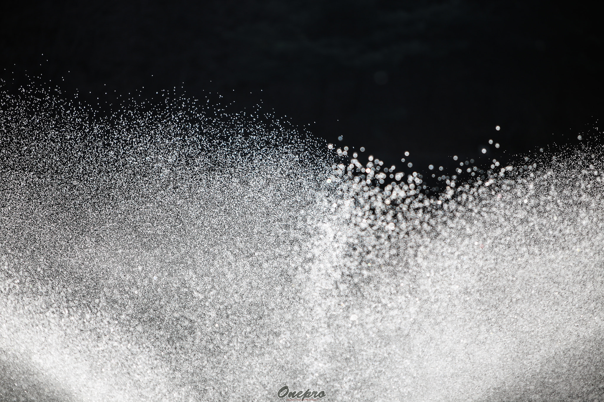 Canon EF 70-200mm F2.8L IS USM sample photo. Onepro - 물방울 (water drop) photography