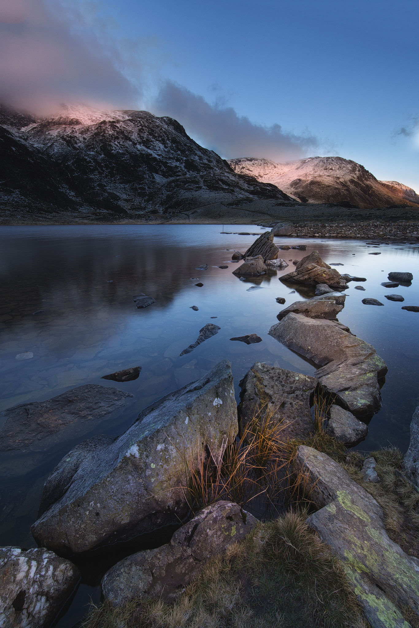 Canon EOS 6D + Canon EF 300mm f/2.8L sample photo. Sunrise kissing the mountains photography