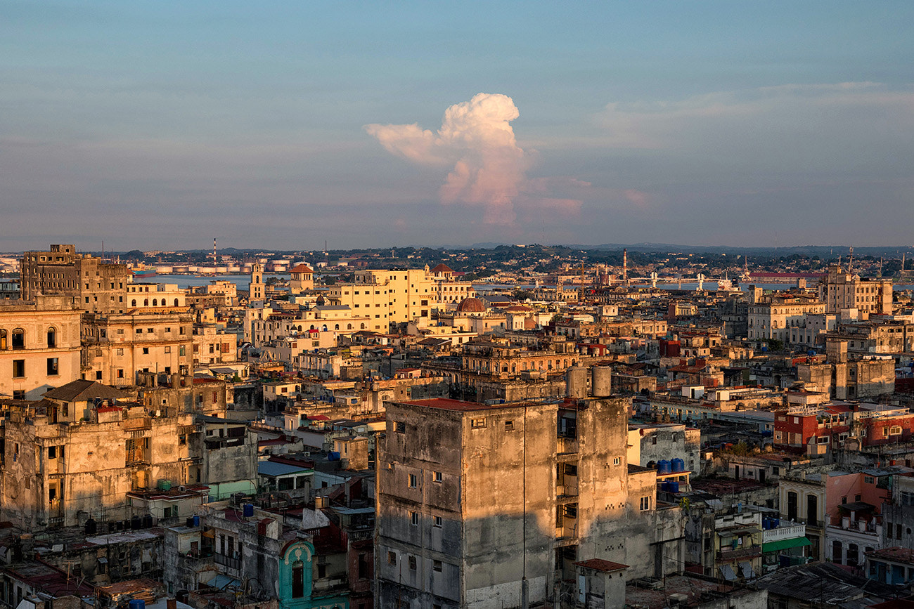 Canon EF 16-35mm F4L IS USM sample photo. Lovely habana photography