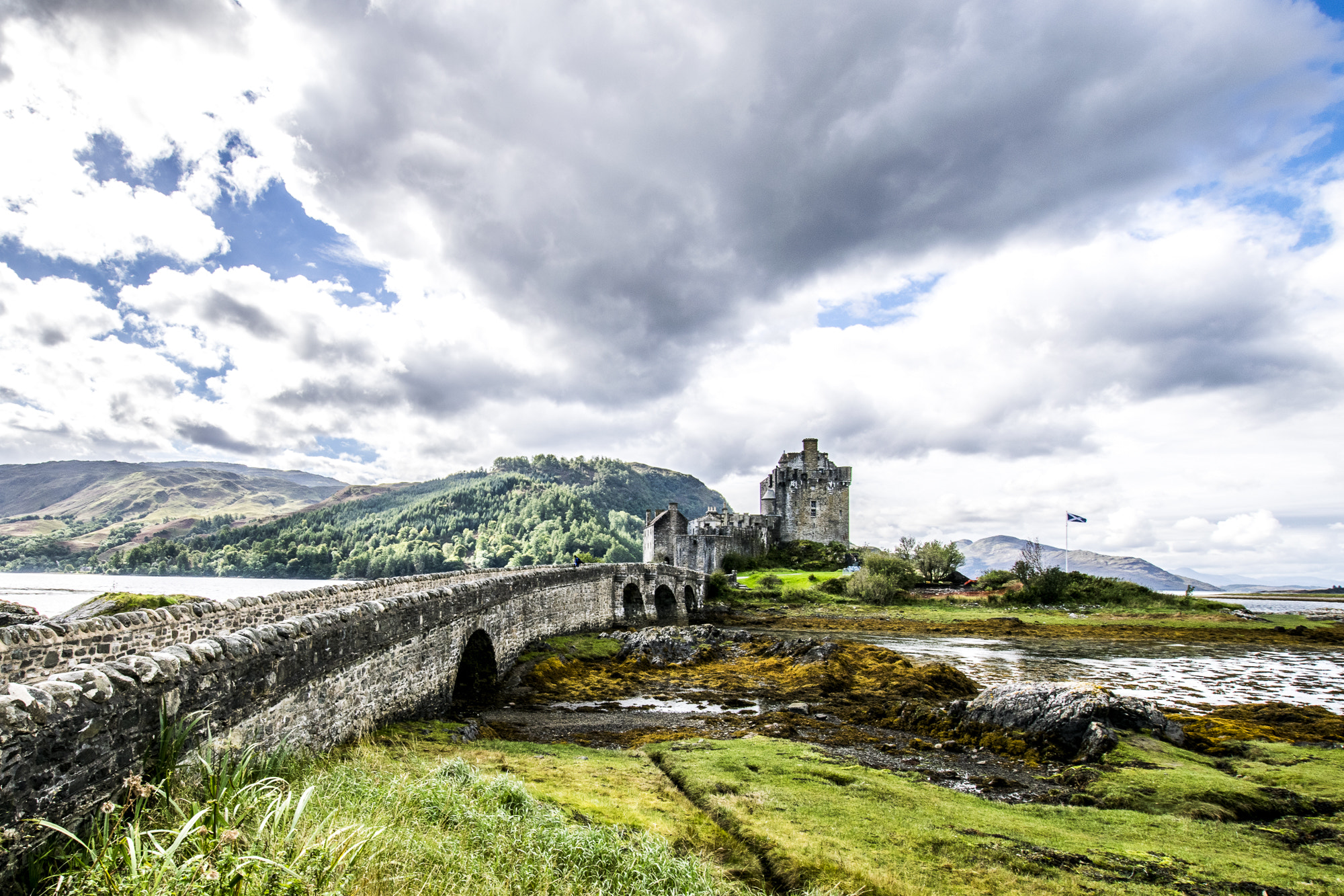 Nikon D5300 + Sigma 10-20mm F3.5 EX DC HSM sample photo. Eilean donan castle, scotland photography