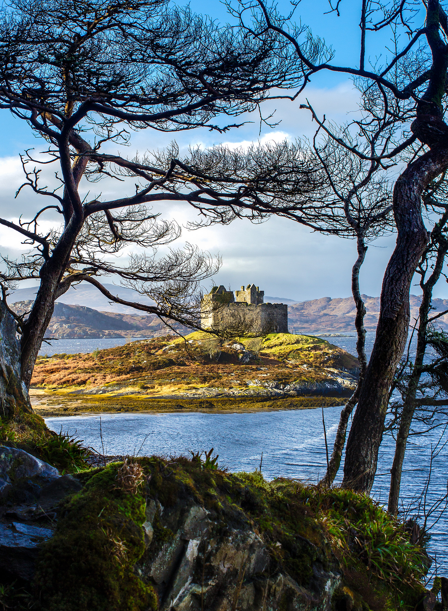 Sigma 24-70mm F2.8 EX DG Macro sample photo. Castle tioram photography