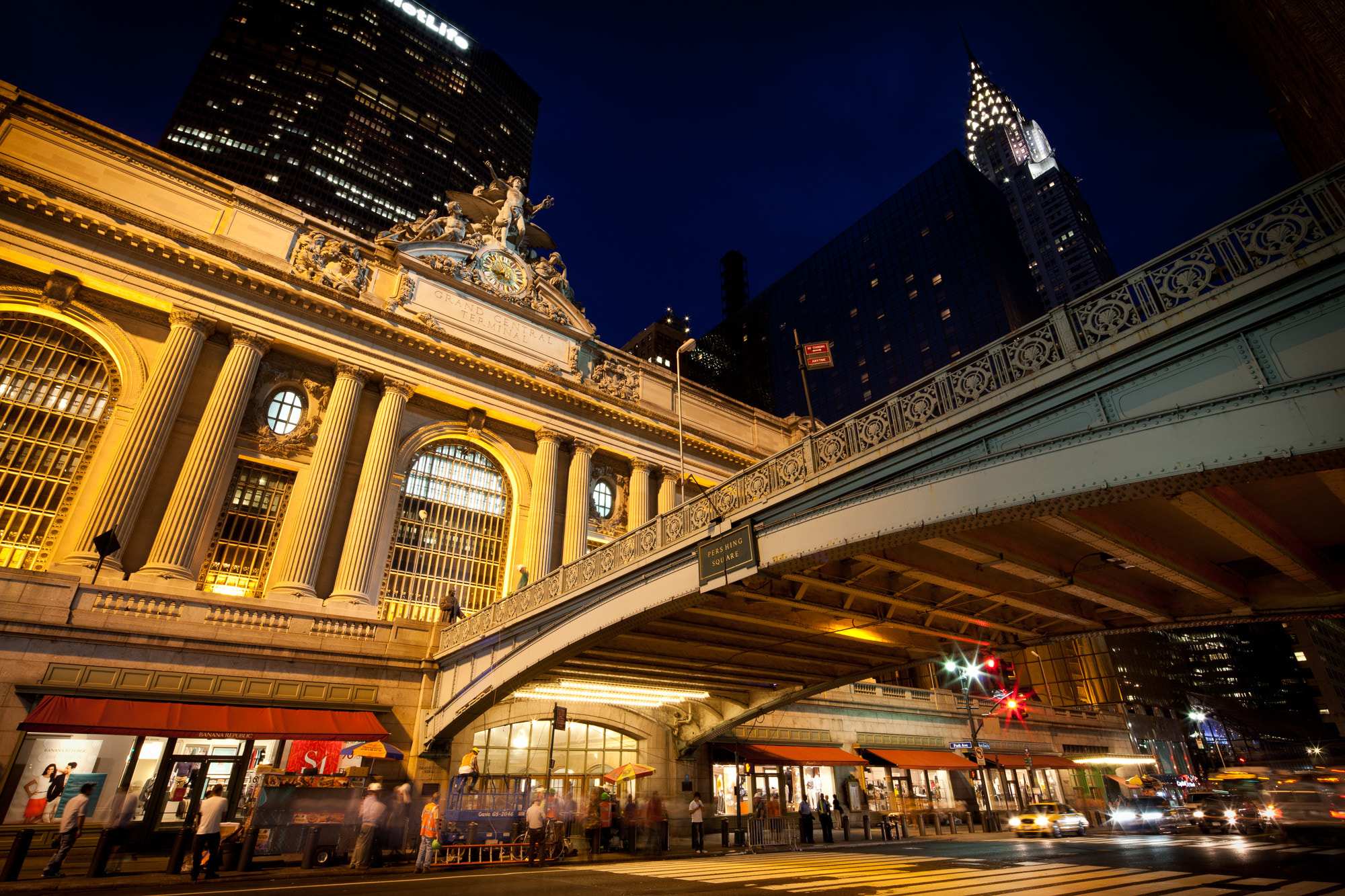 Canon TS-E 17mm F4L Tilt-Shift sample photo. Grand central and chrysler building, new york photography