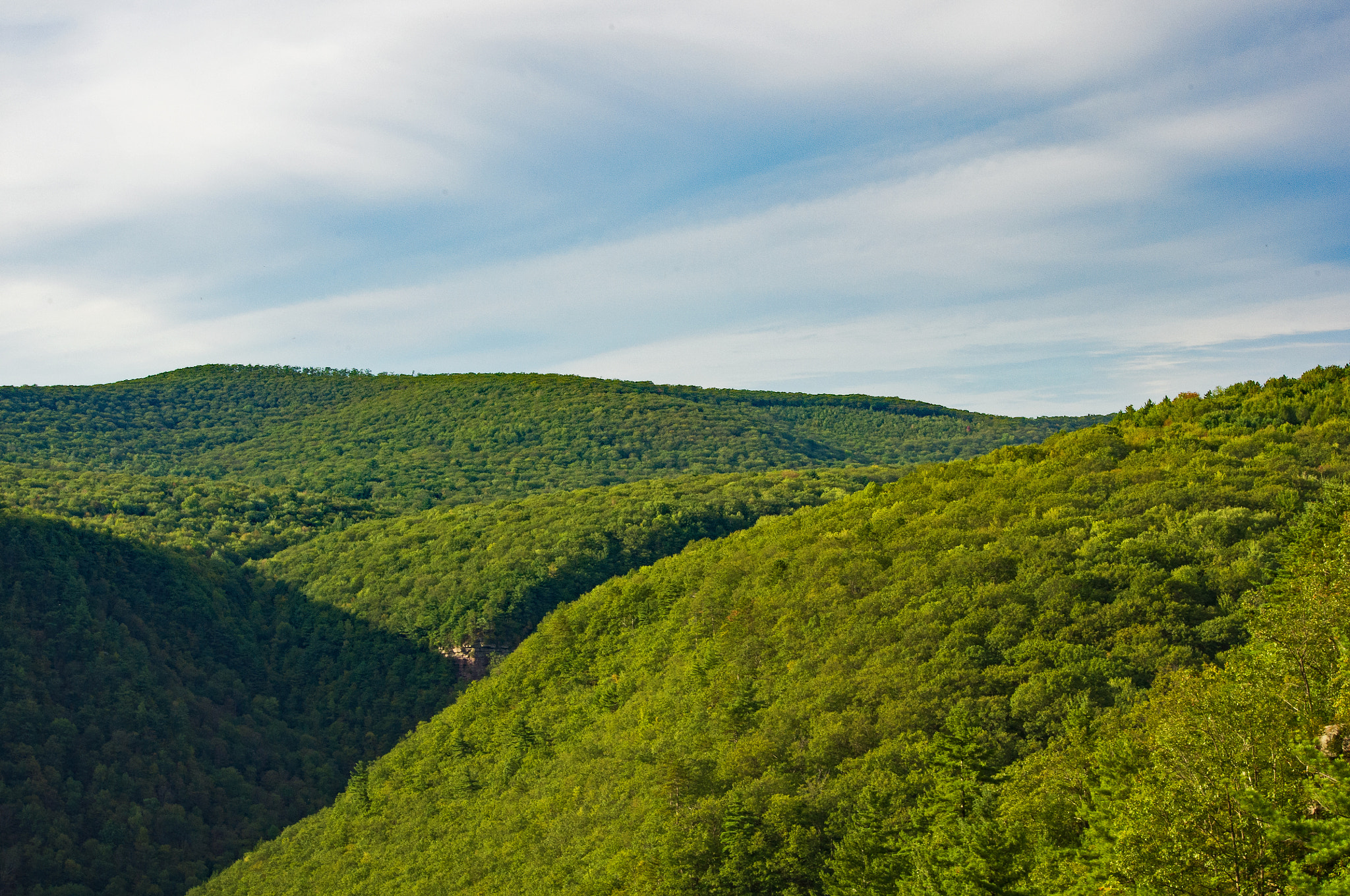 Pentax K-x + Pentax smc DA 55-300mm F4.0-5.8 ED sample photo. Pennsylvania hills photography