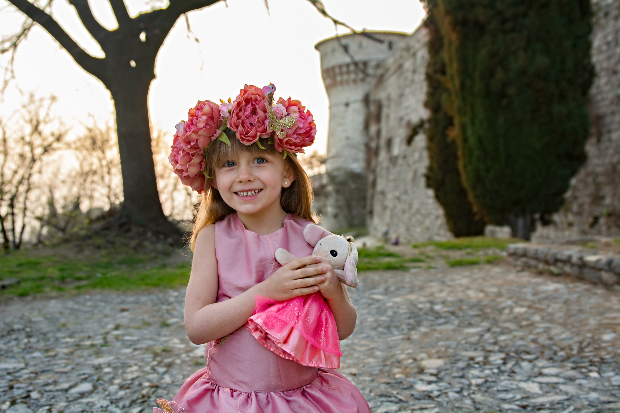 Nikon D7100 sample photo. Playing in the castle grounds photography