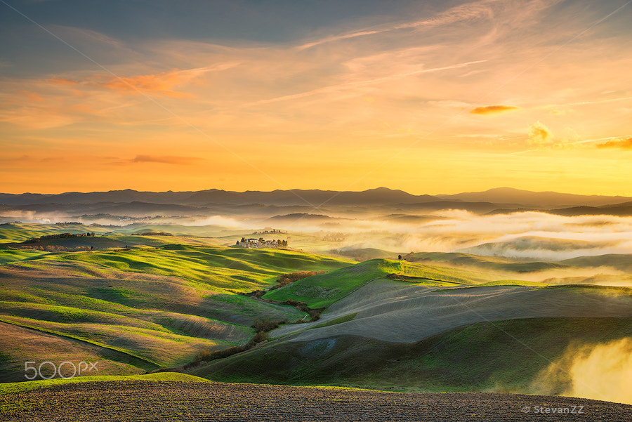 Sony a7R II sample photo. Tuscany, foggy panorama and rolling hills. italy photography