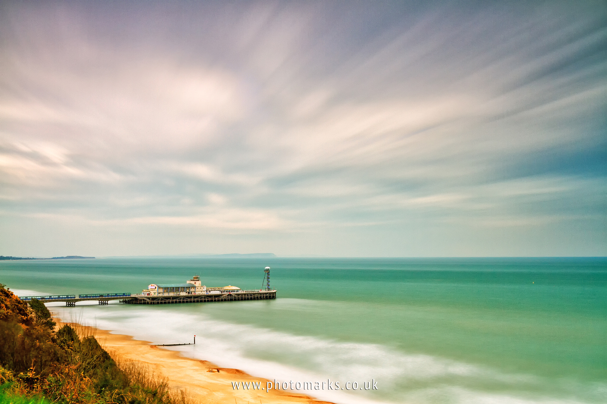 Canon EOS 7D + Sigma 18-50mm f/2.8 Macro sample photo. Bournemouth pier stormy seas photography