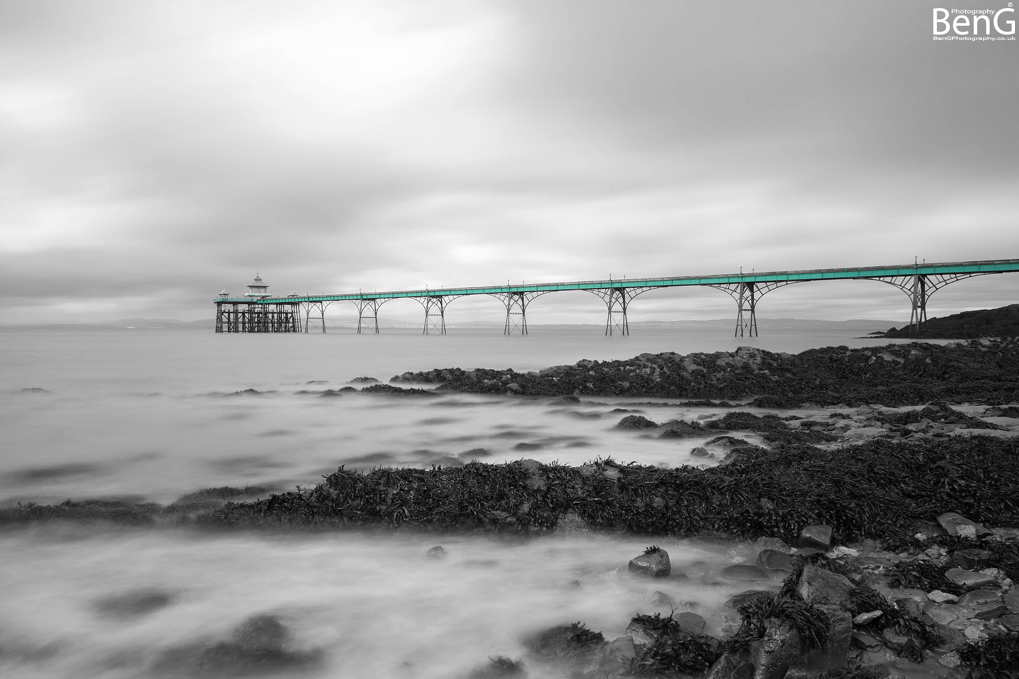 Sigma 10-20mm F3.5 EX DC HSM sample photo. Clevedon pier, england photography