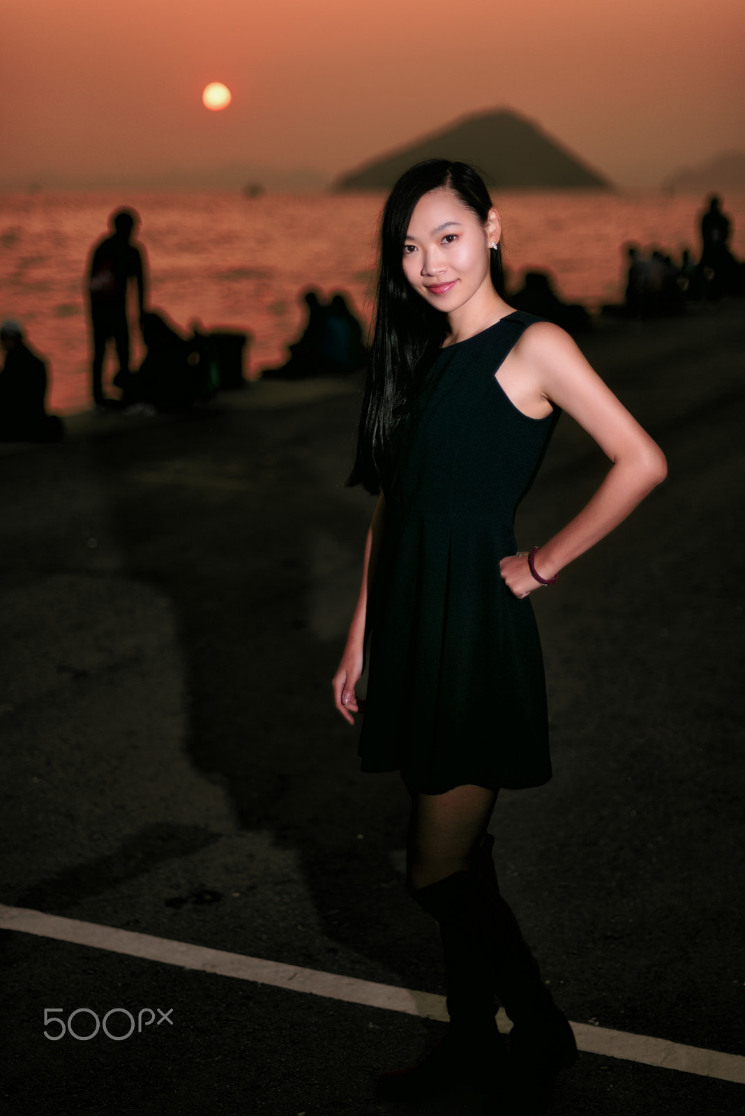 Nikon D750 + Nikon AF Nikkor 50mm F1.4D sample photo. Dark dress before sunshine! photography