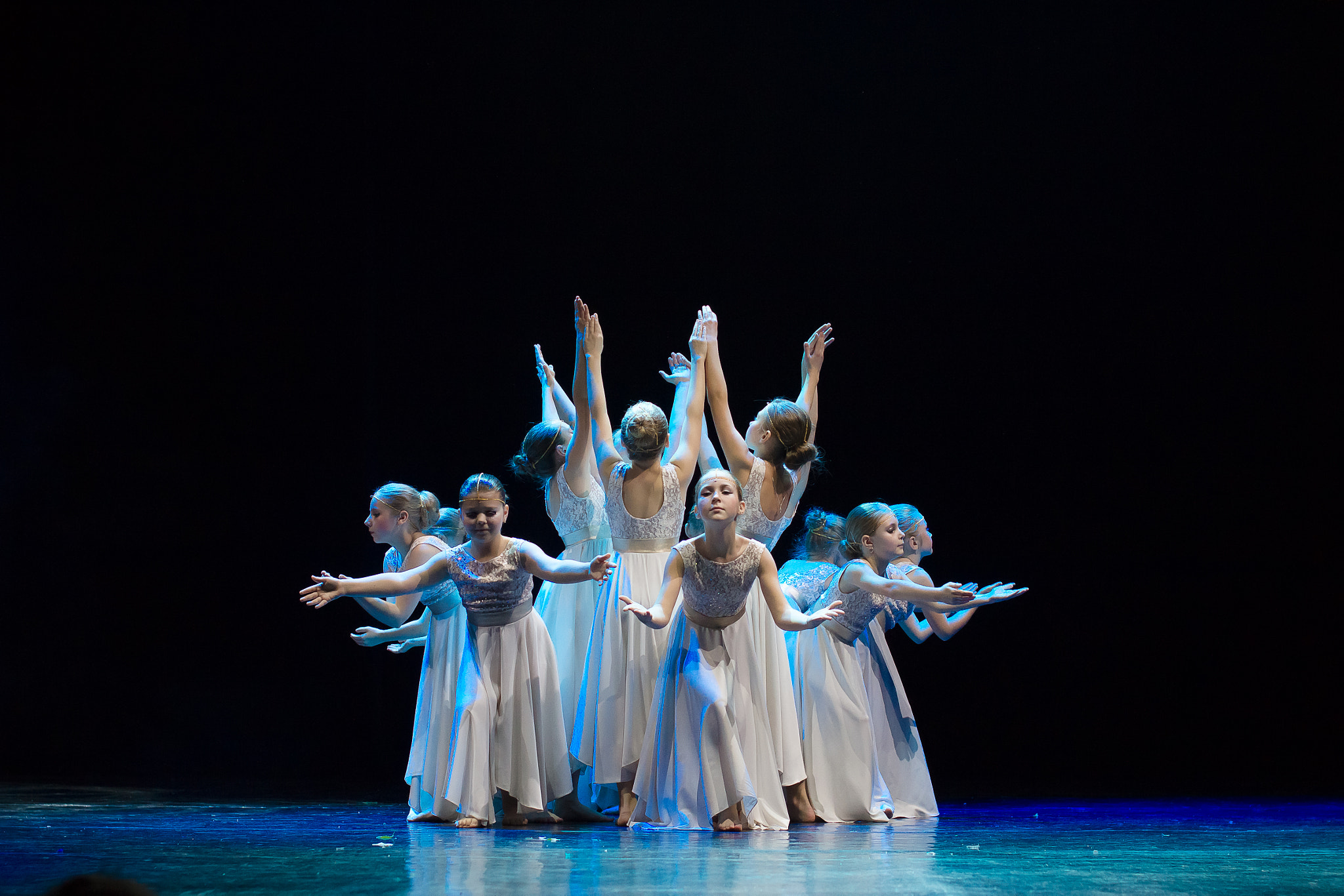 Sigma 50mm F1.4 EX DG HSM sample photo. Dance "tenderness" photography