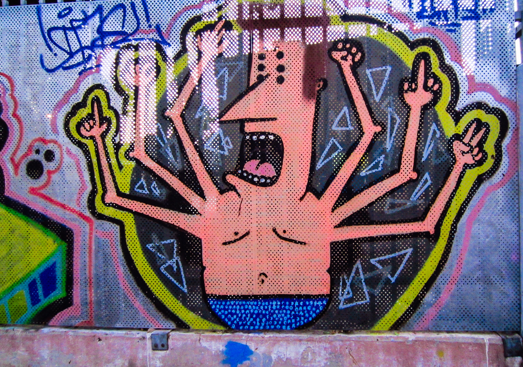 Canon PowerShot ELPH 300 HS (IXUS 220 HS / IXY 410F) sample photo. Tel aviv street art photography