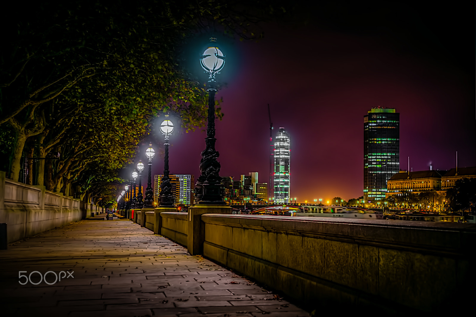 Sony SLT-A55 (SLT-A55V) sample photo. Embankment by night photography