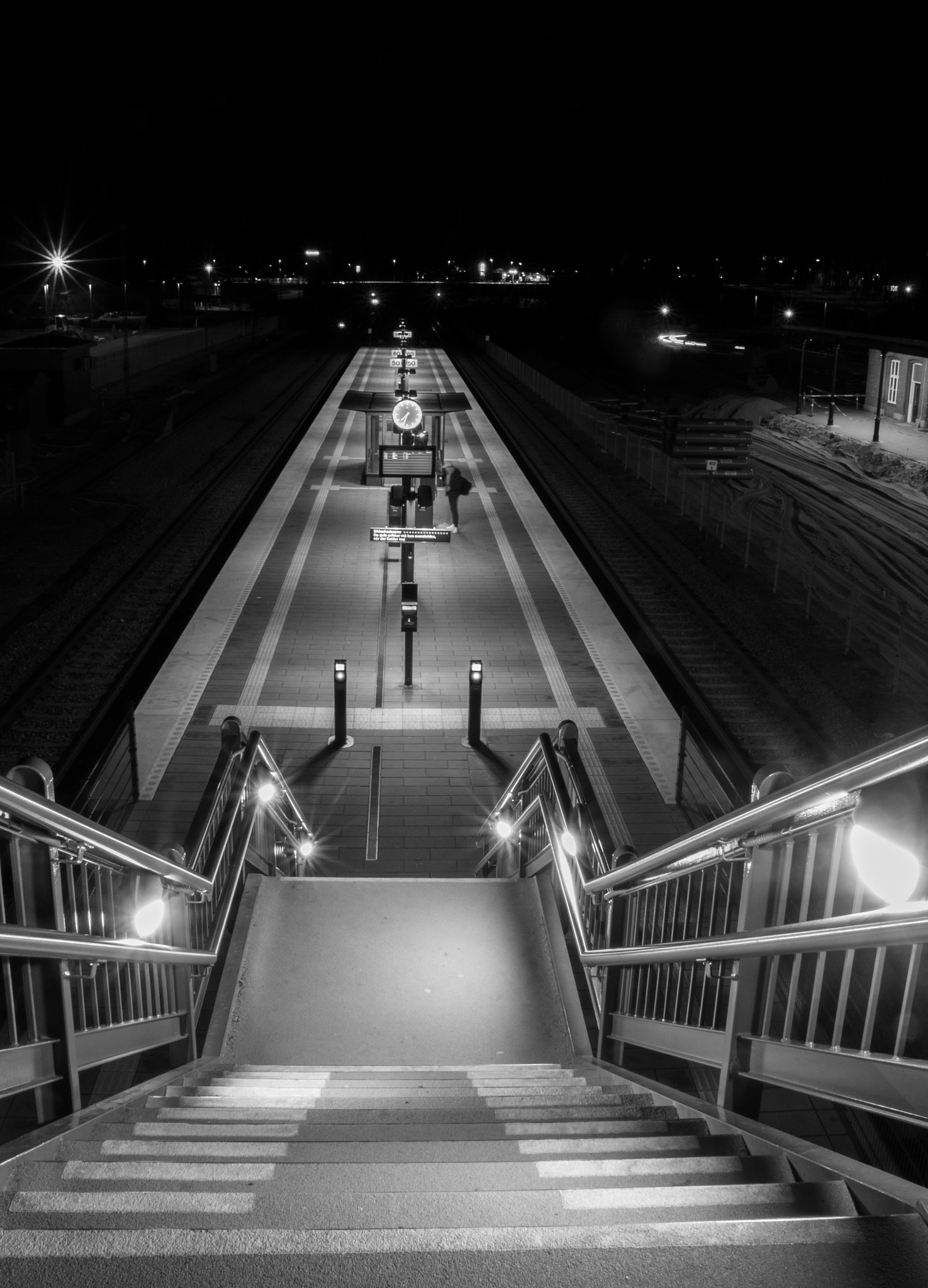 Sigma 18-200mm f/3.5-6.3 DC OS sample photo. Viborg station photography